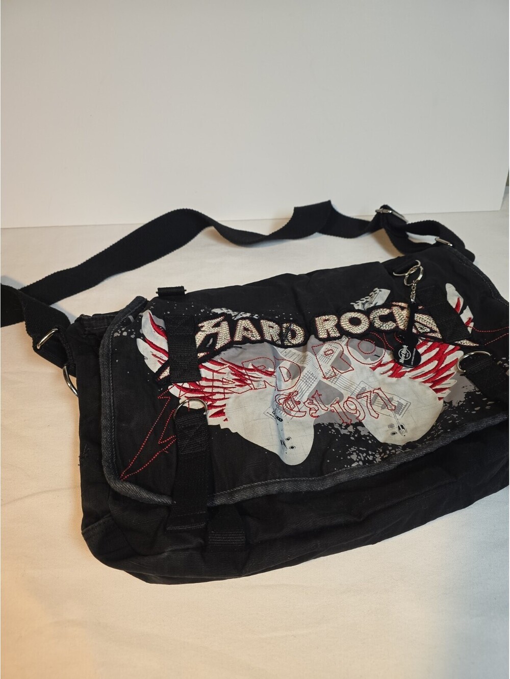 Vtg Hard Rock Cafe Messenger Bag "Rocking the Strip" Summer 2009 Limited Edition